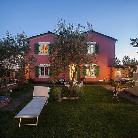 Bed And Breakfast Aurora Sarzana Kültér fotó