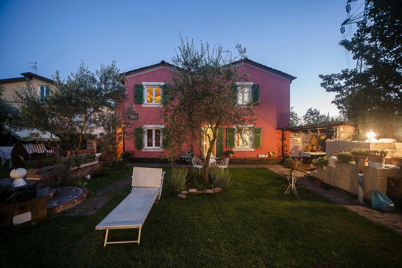 Bed And Breakfast Aurora Sarzana Kültér fotó